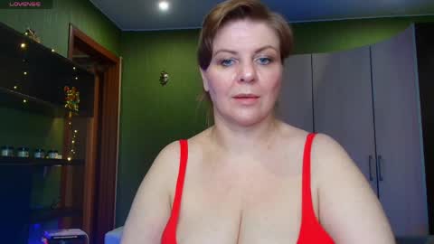Leona tracie online show from 05/17/26, 10:55