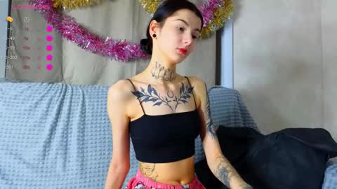 Donna online show from 12/23/25, 01:36