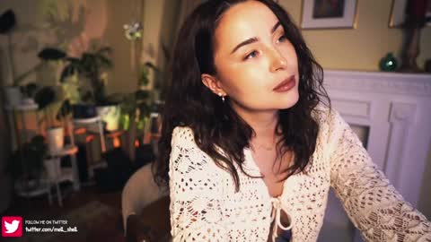 Snapshot of leonamell chatting on 12/10/24, 10:05 Leo online show from 12/10/24, 10:05