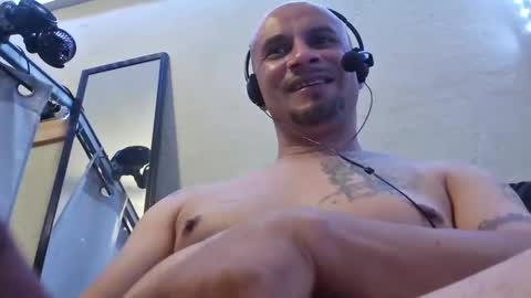 leonar0101 online show from 12/11/24, 04:28