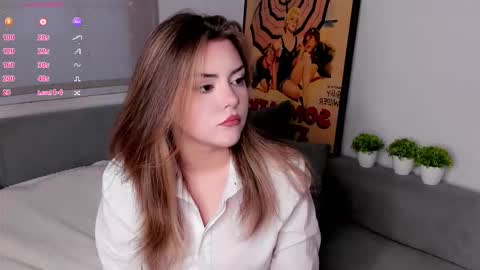 Mia online show from 12/21/25, 08:21