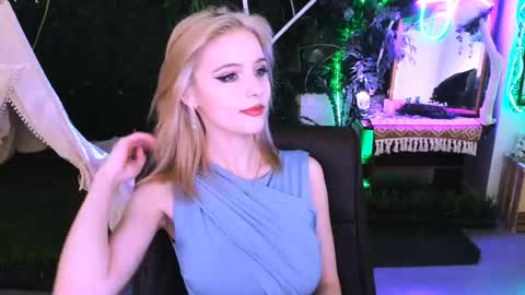 leonastone online show from 11/28/25, 06:10