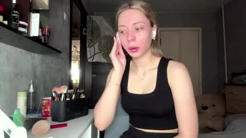Snapshot of leonegoodnough chatting on 04/11/26, 06:18 Eva online show from 04/11/26, 06:18