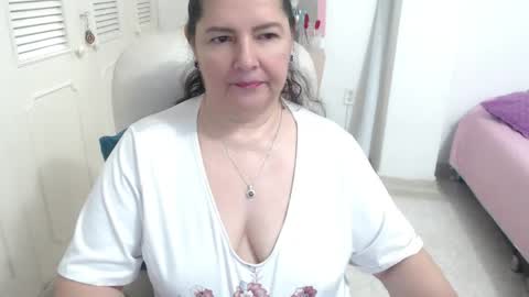 Snapshot of leonela_69 chatting on 04/22/26, 02:58 leonela online show from 04/22/26, 02:58