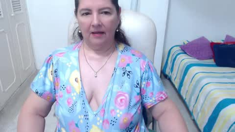 Snapshot of leonela_69 chatting on 05/19/26, 01:56 leonela online show from 05/19/26, 01:56