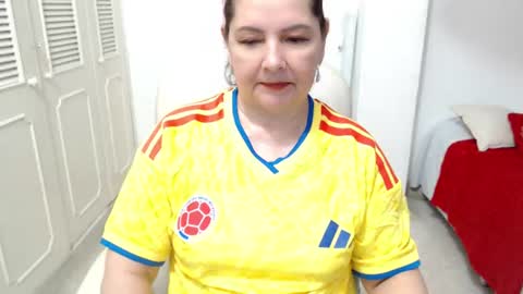 Snapshot of leonela_69 chatting on 06/18/26, 09:09 leonela online show from 06/18/26, 09:09