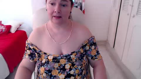 Snapshot of leonela_69 chatting on 06/28/26, 02:01 leonela online show from 06/28/26, 02:01