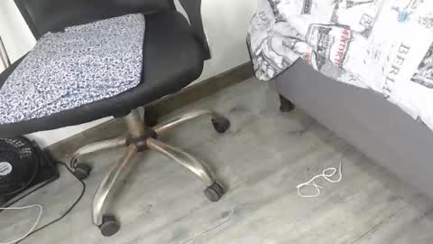 Leonella online show from 01/03/25, 07:39