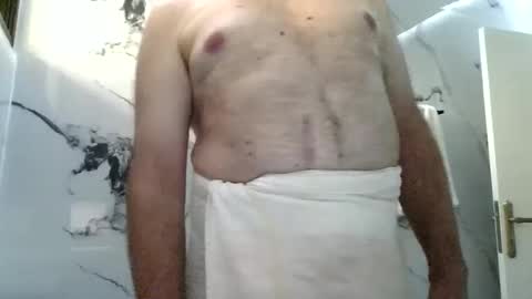 leonew71 online show from 12/18/25, 05:35