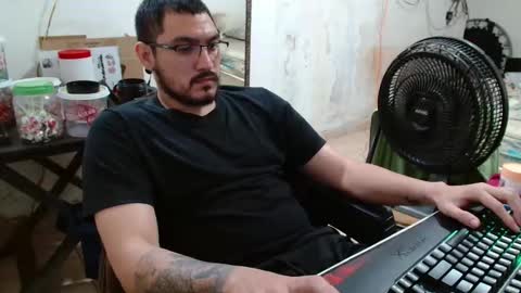 leonino231 online show from 11/22/25, 04:06