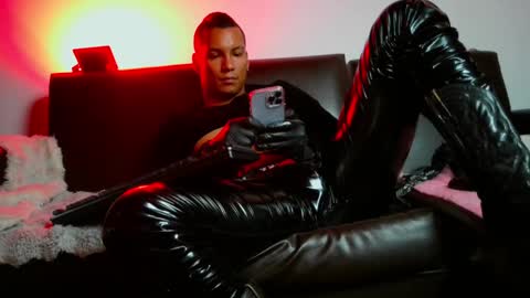 Lenardo jaramillo online show from 02/08/25, 09:24