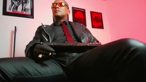 Lenardo jaramillo online show from 10/25/25, 03:47