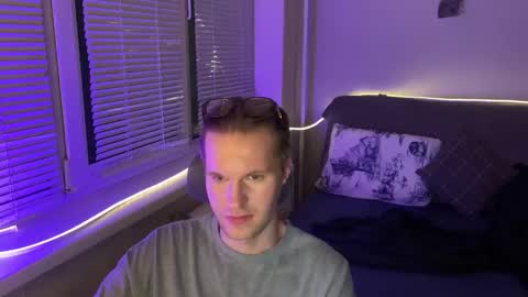 Snapshot of leonnextdoor chatting on 01/14/26, 11:20 Leon online show from 01/14/26, 11:20