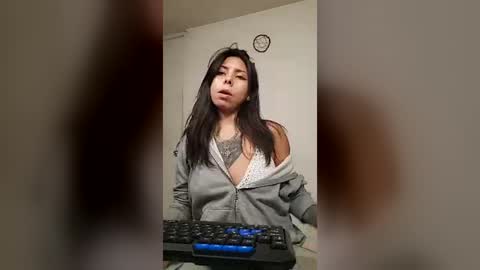 leonorfox online show from 07/05/26, 10:50