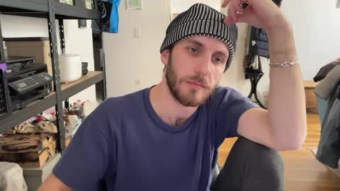 Snapshot of leonvampire chatting on 02/17/25, 02:59 Leon online show from 02/17/25, 02:59