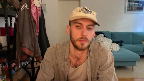 Leon online show from 02/27/26, 01:55