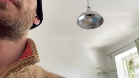 Leon online show from 04/22/26, 09:22