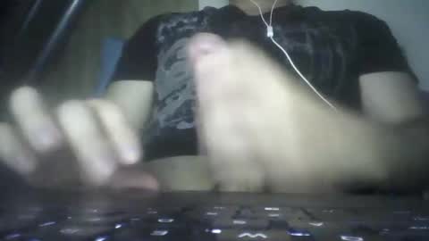 leoonel_95 online show from 05/12/26, 05:04