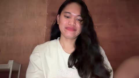 Snapshot of leora_luna chatting on 01/07/26, 05:43 Jenn online show from 01/07/26, 05:43