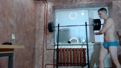 Snapshot of leoroman chatting on 10/05/25, 09:51 leoroman online show from 10/05/25, 09:51