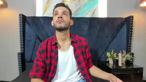 Snapshot of leosaenzz chatting on 07/15/26, 11:26 LEO SAENZ online show from 07/15/26, 11:26