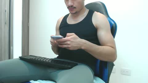 leostorm25 online show from 10/07/25, 11:02