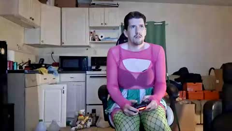 Snapshot of leppard6148 chatting on 12/09/24, 10:11 Keith online show from 12/09/24, 10:11