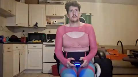 Snapshot of leppard6148 chatting on 12/26/24, 04:53 Keith online show from 12/26/24, 04:53