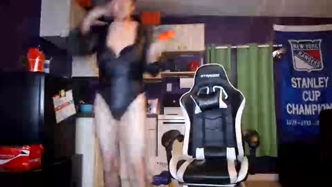 Snapshot of leppard6148 chatting on 11/05/25, 09:31 Keith online show from 11/05/25, 09:31