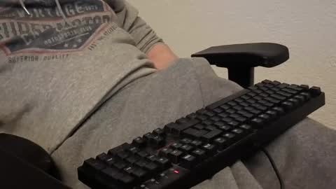 Leroy online show from 11/26/25, 04:41