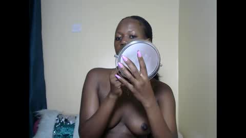 leslie online show from 03/02/25, 01:36