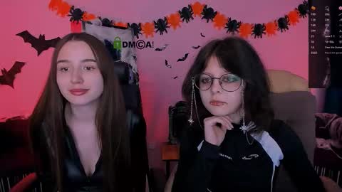 leslie_bird online show from 10/23/25, 08:57