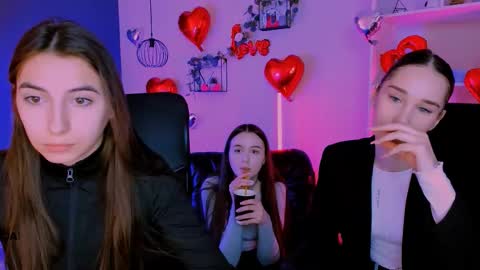 leslie_bird online show from 03/04/26, 09:59