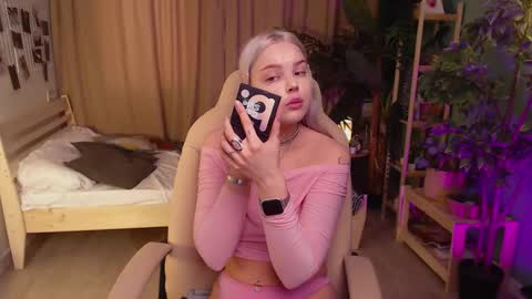 Stacey online show from 02/16/26, 07:48