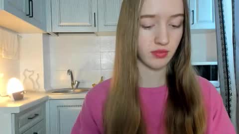  LESLIE   online show from 11/30/25, 08:40