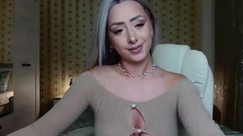 leslie_secret online show from 09/13/25, 07:46