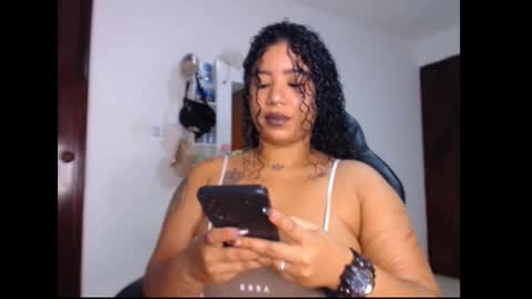 lesly online show from 09/10/25, 02:44