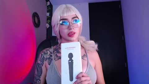 Less  online show from 04/14/26, 06:25