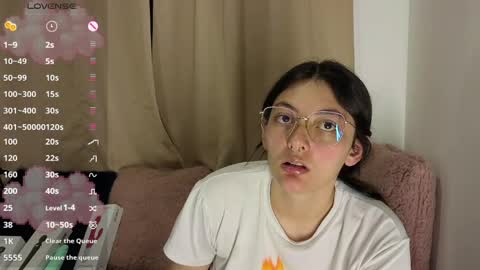 lessliee online show from 04/29/26, 06:39