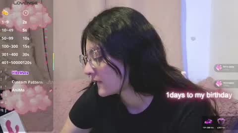 Snapshot of lessliee chatting on 05/12/26, 07:05 lessliee online show from 05/12/26, 07:05