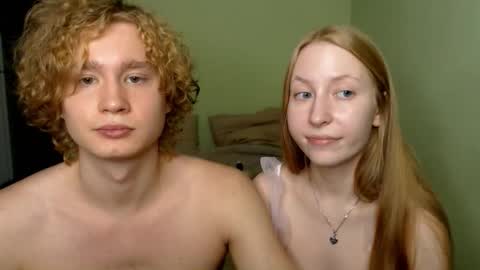 Alisa  Jhony online show from 10/22/25, 02:28