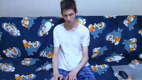 Snapshot of lester_broo chatting on 06/13/26, 02:04 lester_broo online show from 06/13/26, 02:04