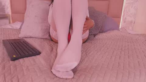 Leti White online show from 12/16/25, 10:15