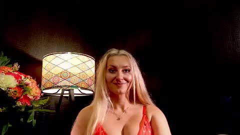 Snapshot of leticiareys chatting on 10/20/25, 06:30 leticiareys online show from 10/20/25, 06:30