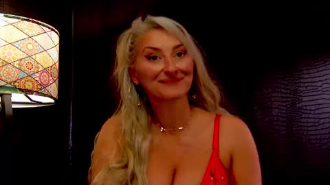 leticiareys online show from 12/03/25, 01:02