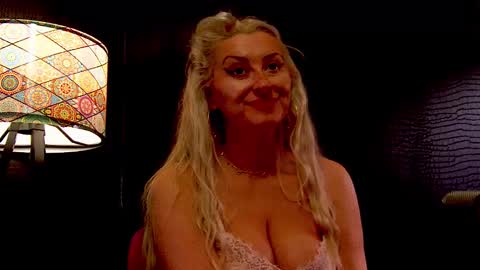 leticiareys online show from 02/12/26, 09:15