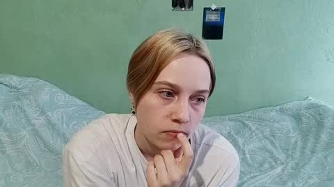 Snapshot of letitiaboteler chatting on 12/01/25, 11:04 letitiaboteler online show from 12/01/25, 11:04