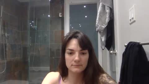 strawberrywatermelonpink22 online show from 02/04/26, 01:06