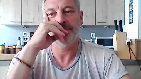 Snapshot of letshavefun2gether68 chatting on 07/08/26, 09:25 letshavefun2gether68 online show from 07/08/26, 09:25