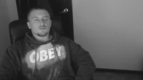 lev1ngston online show from 01/20/25, 02:43